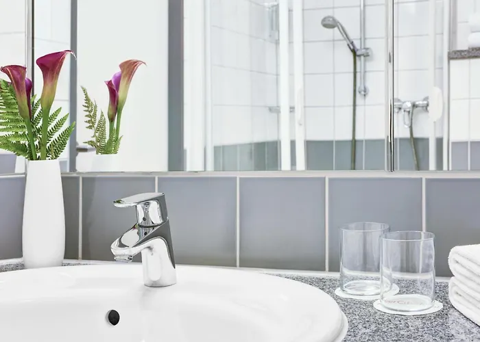 Intercityhotel Hauptbahnhof 4*