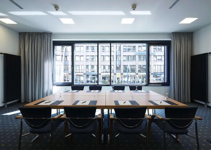 Hotel Intercityhotel Hauptbahnhof 4*