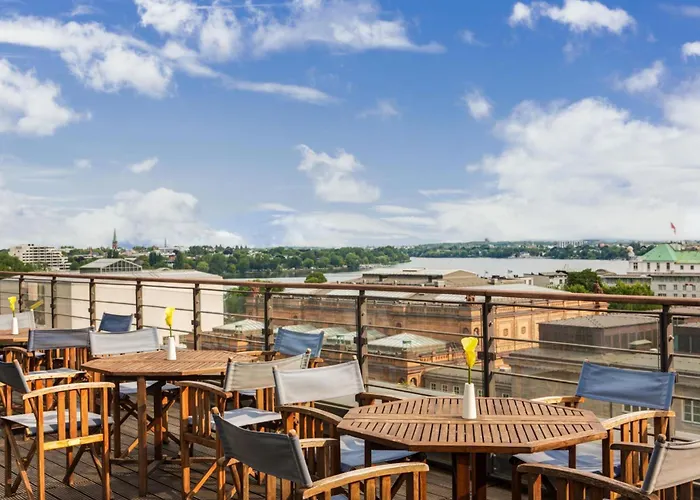Hotel Intercityhotel Hauptbahnhof 4*