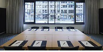 Intercityhotel Hauptbahnhof 4*