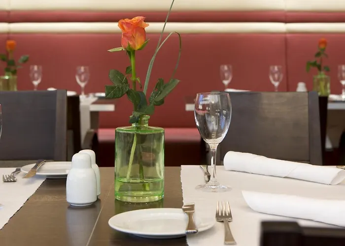 Intercityhotel Hauptbahnhof Hotel 4*