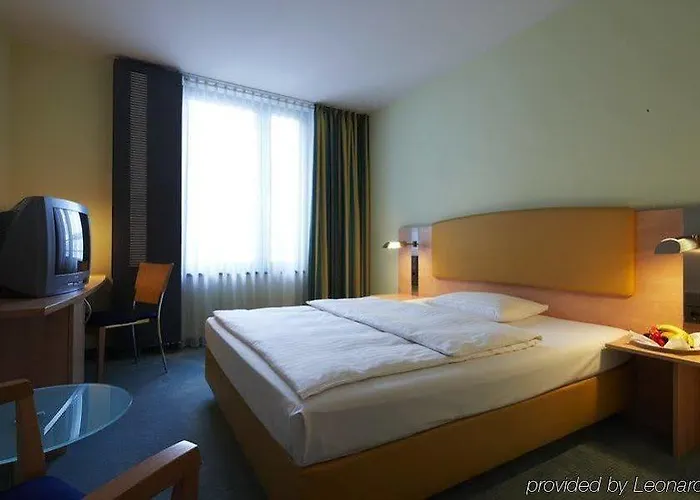 Intercityhotel Hauptbahnhof Hotel 4*
