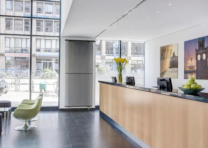 Hotel Intercityhotel Hauptbahnhof 4*