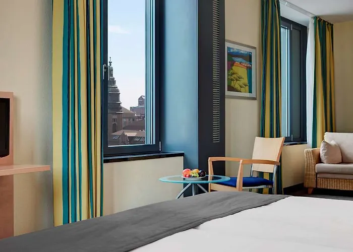 Intercityhotel Hauptbahnhof 4*
