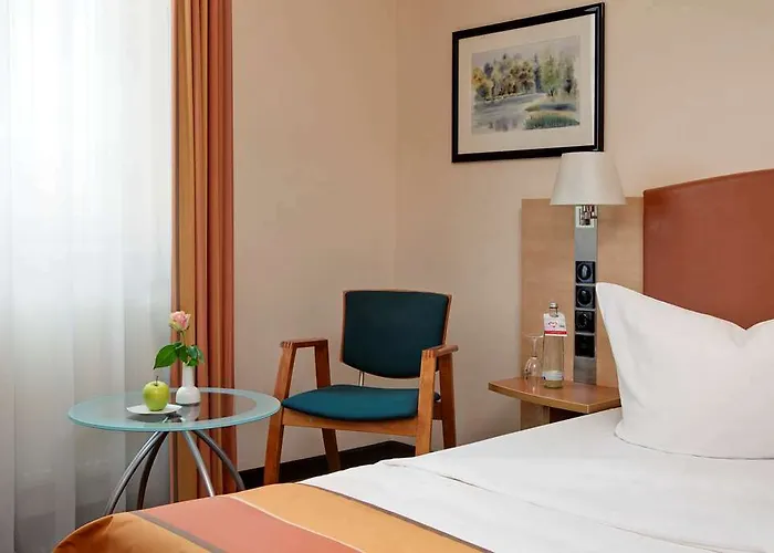 Intercityhotel Hauptbahnhof Hotel 4*